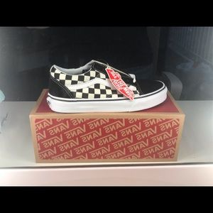 Women's Old Skool Checkered Vans